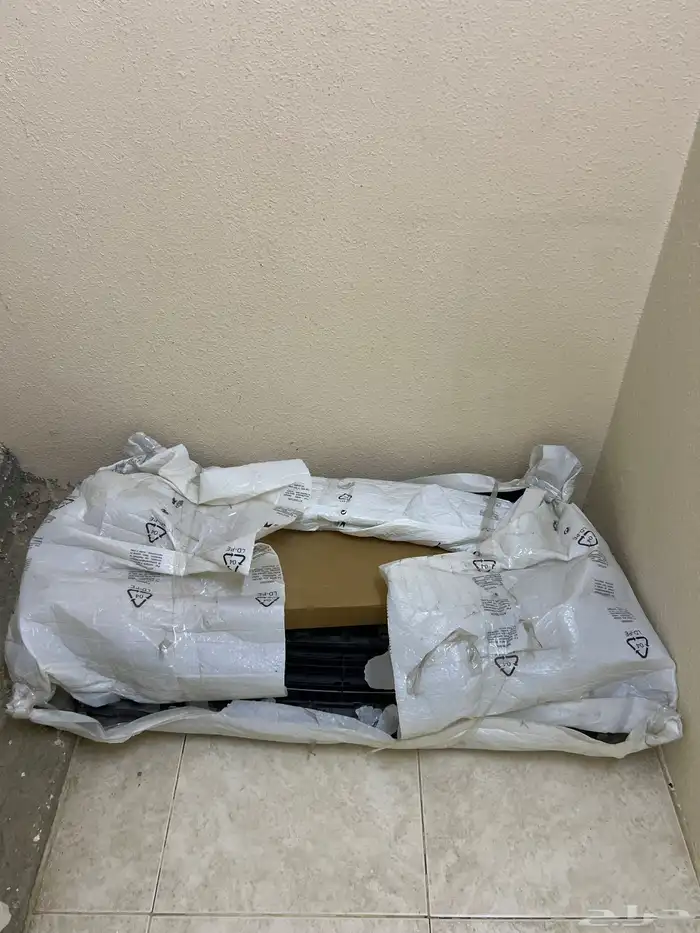 يوجد شبك جيب لكزس 2017 وكاله للبيع. 0