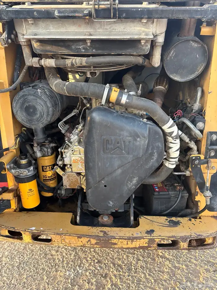 بوب كات كاتربيلر للبيع 2