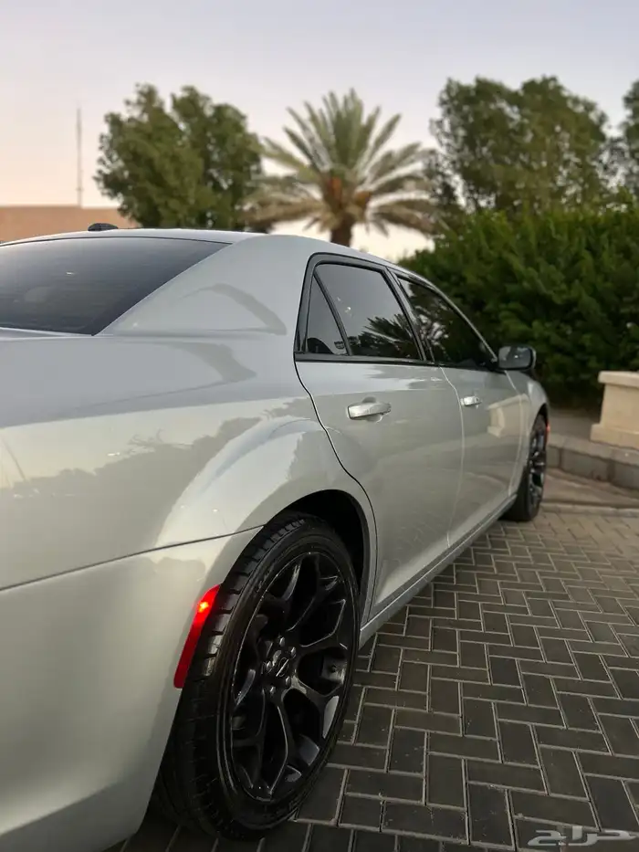 كرايزلر 2021 300s 6v 18
