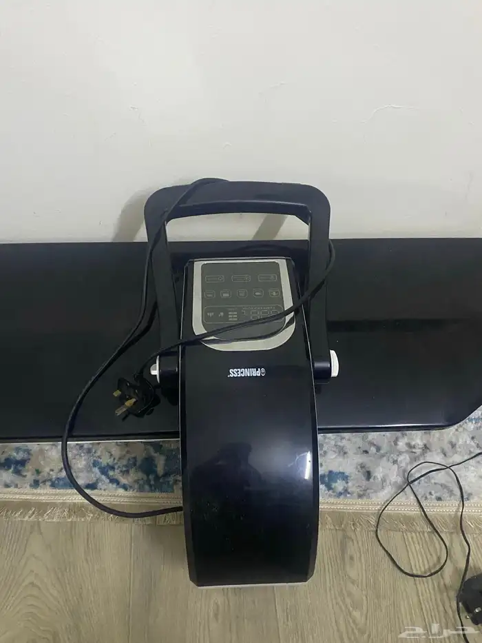 مكواة بخار برنسس جديدة مافيها خدش واحد حدي للبيع 450 0