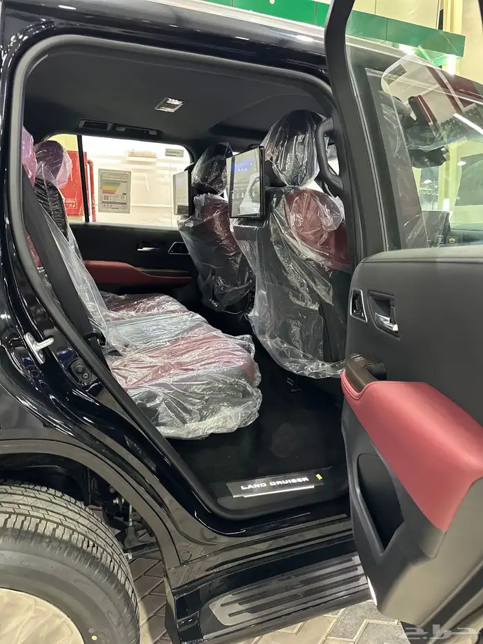 تويوتا لاندكروزر الموديل2025 فل كامل وارد الكويتVX.S 12