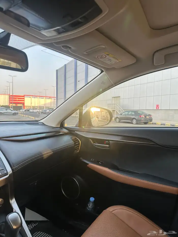 لكزس NX300 5