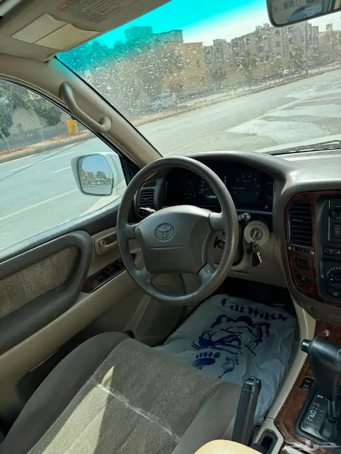 جيب لاندكروزر vxr 16