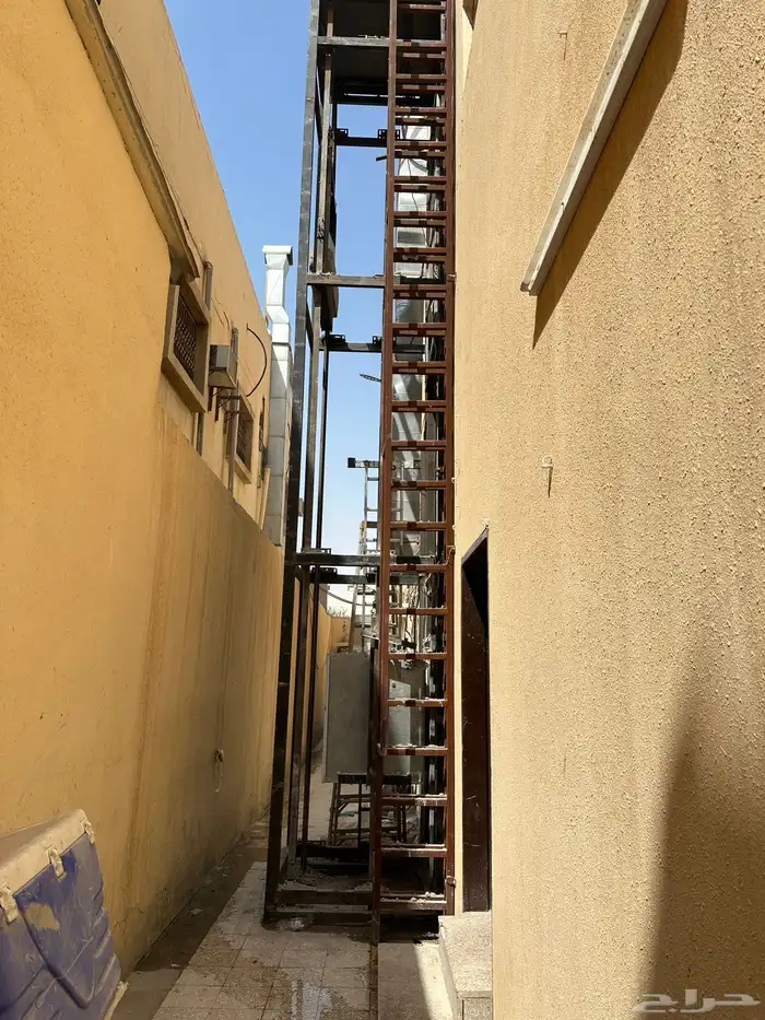 مصعد مطاعم طابقين 0