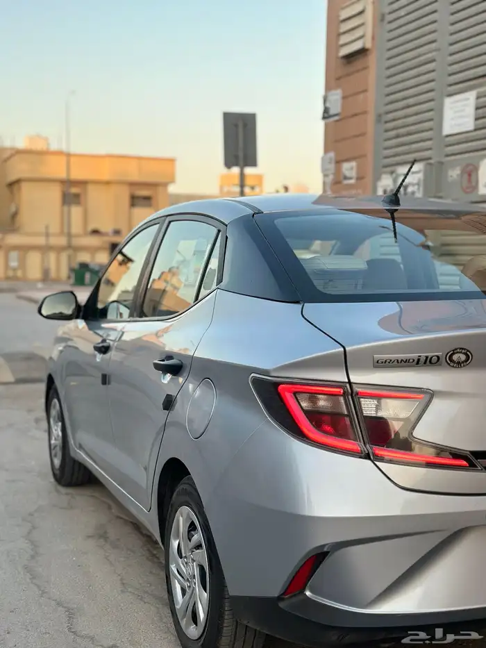 هيونداي i10 عداد 81 4