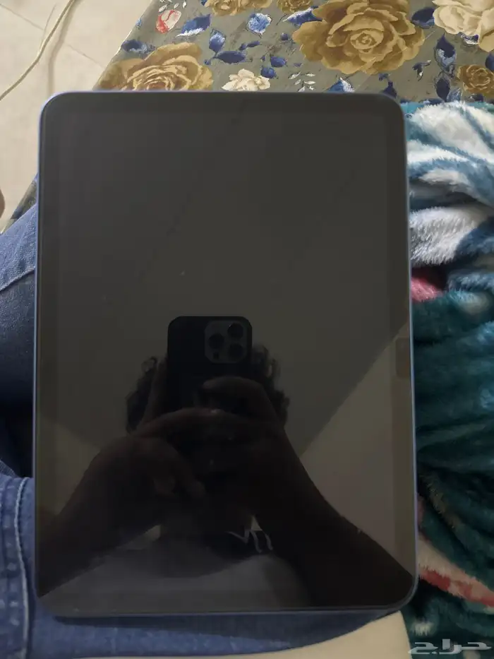 ايباد الجيل العاشر مستخدم شهر اخو الجديد شي نظيف من الاخير. 1