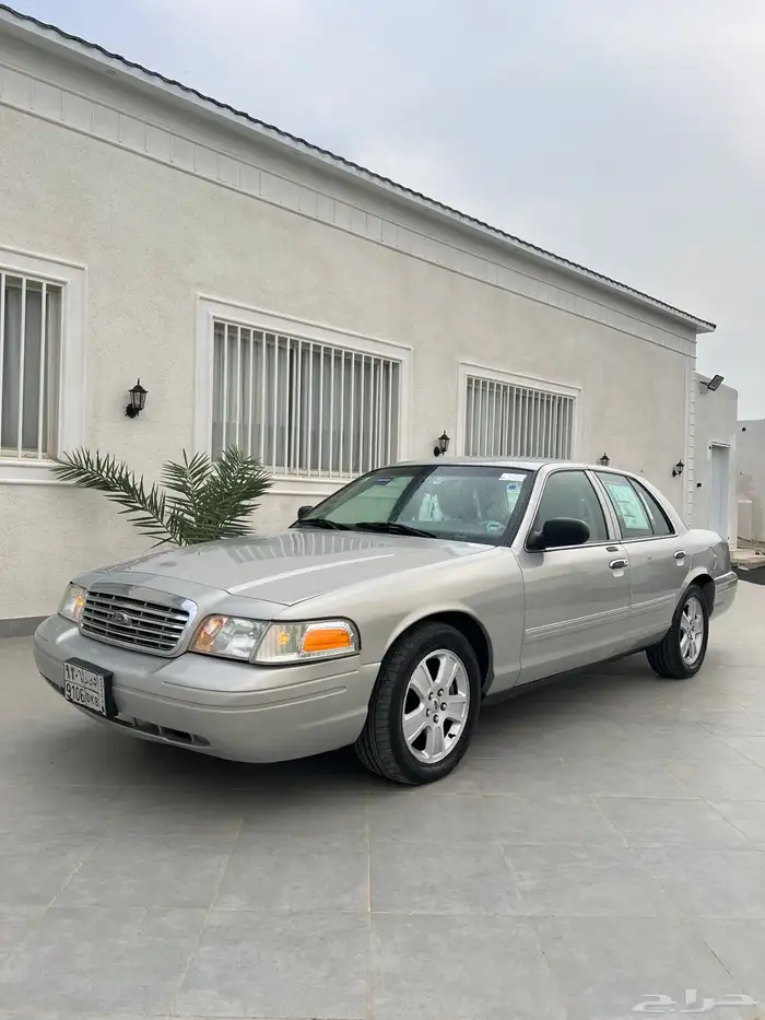 فورد كراون فكتوريا 2011 سعودي 0