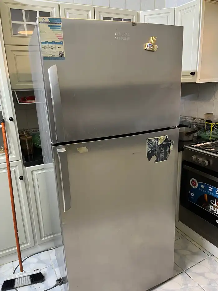 للبيع ثلاجه 20 قدم 0