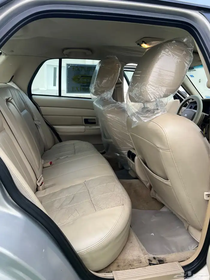 فورد كراون فكتوريا 2011 سعودي 43