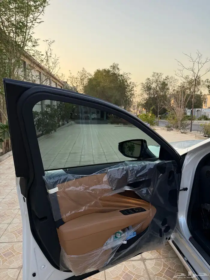 لكزس LS350 13