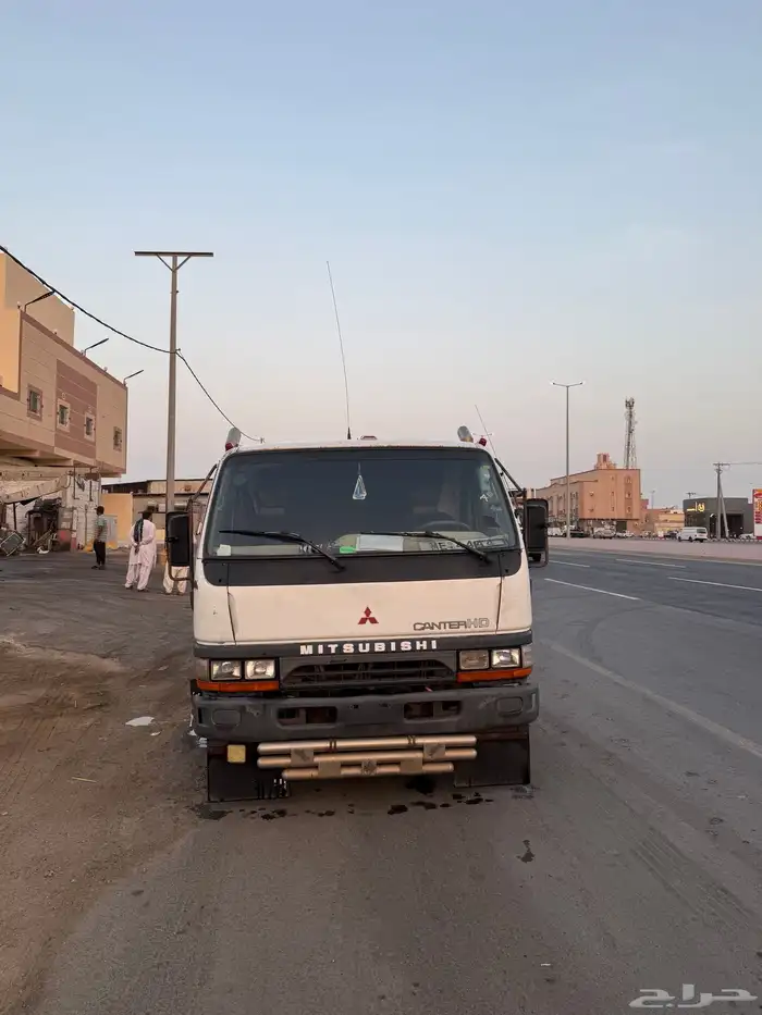 للبيع سطحه ميتسوبيشي شاص طويل 2