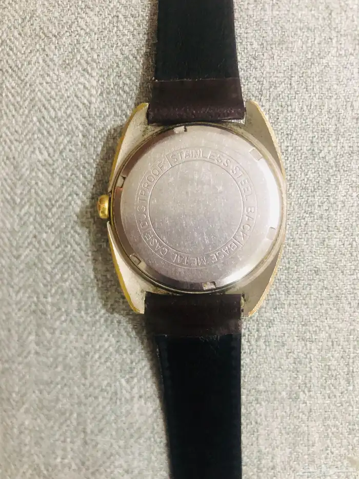 ساعه قديمه 0