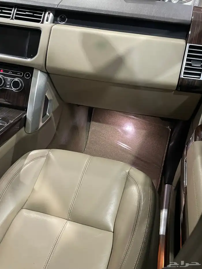 للبيع رنج روفر 2014 فوج 47