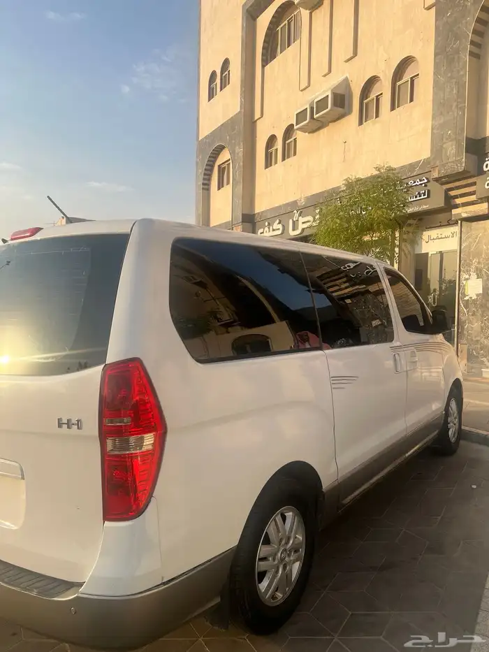 حافله هونداي H1 5