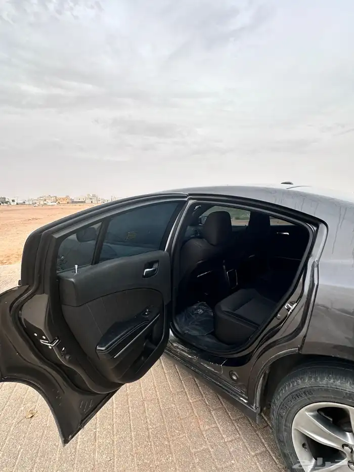 دودج تشارجر نظيف 5
