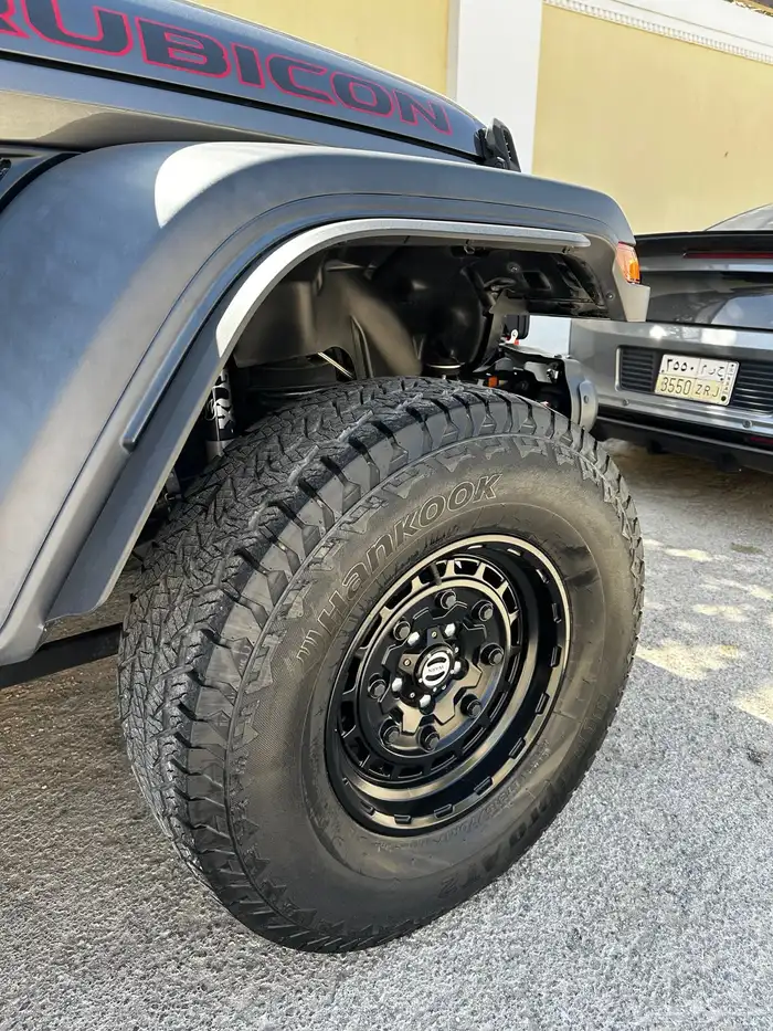 طقم جنوط رانجلر مع كفرات 2