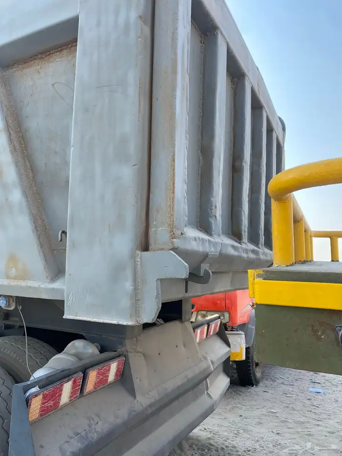 معدات للبيع 18