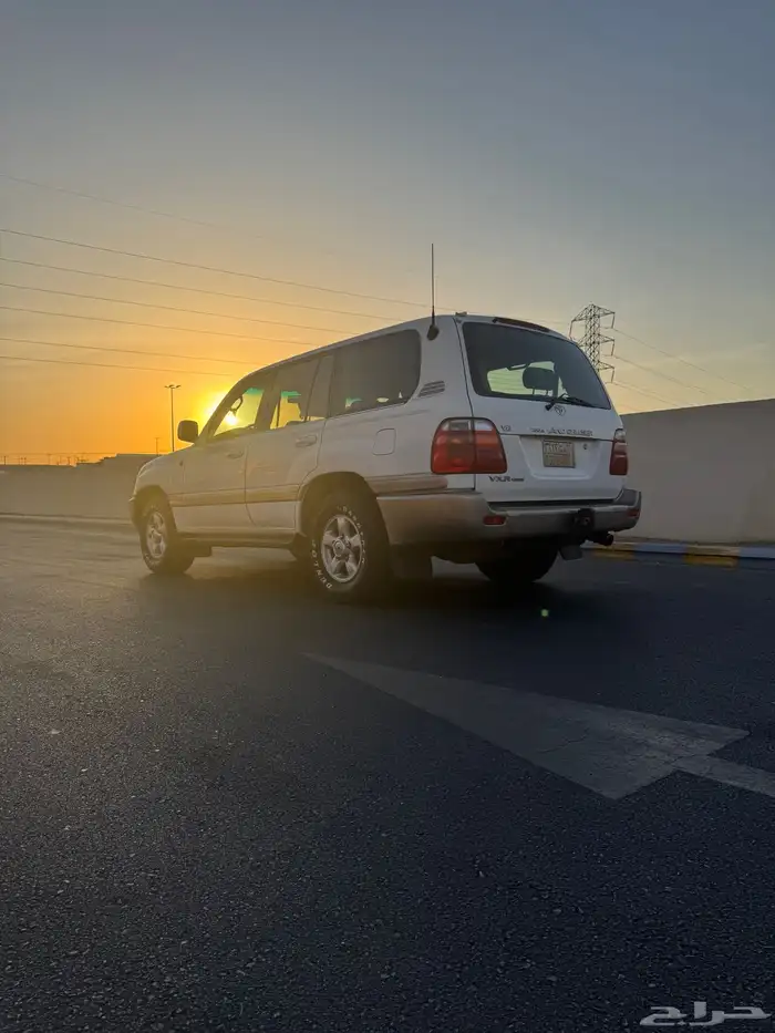 جيب لاندكروزر vxr 3