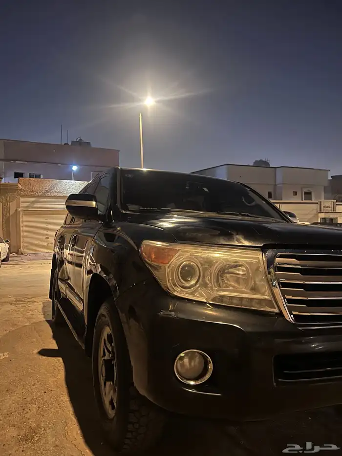 لاندكروزر 2010 3
