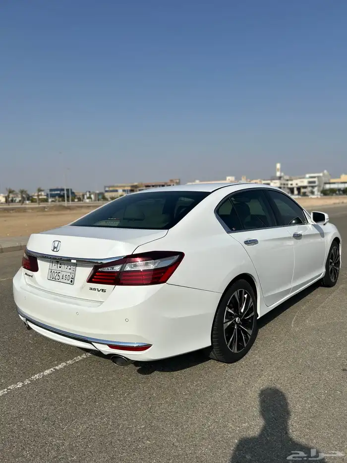 هوندا اكورد 2017 50