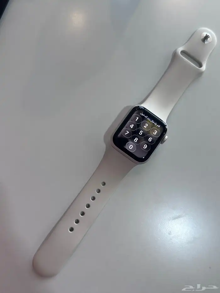 ساعة ابل SE 2025 0