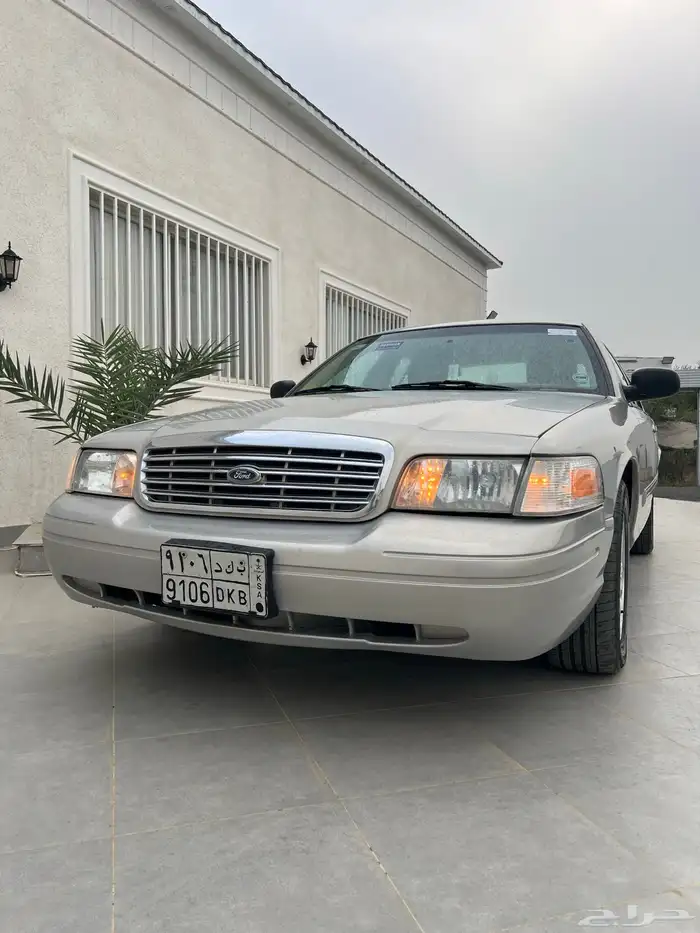 فورد كراون فكتوريا 2011 سعودي 3