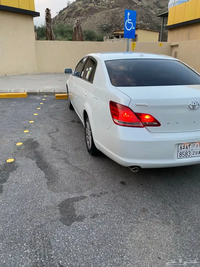 تويوتا افالون 5