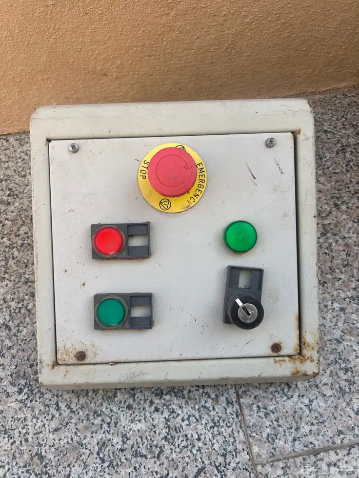 للبيع جهاز خلاطه 0