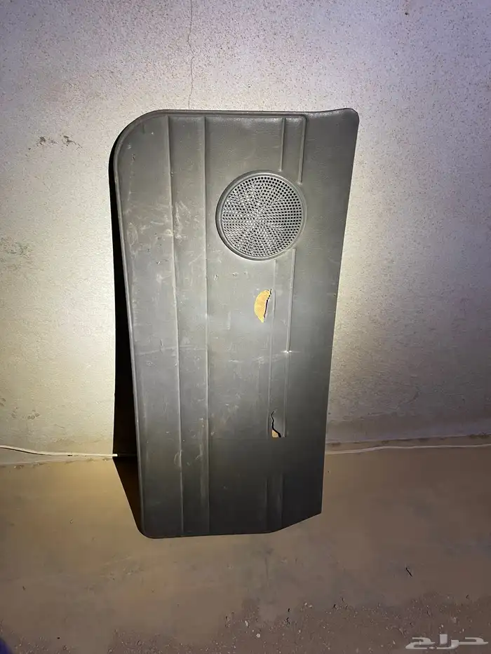 قطع ديواكير باب الشنطه باترول 95-96 رصاصي سوبر 1