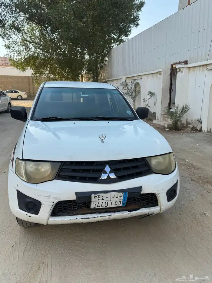ميتسوبيشي ديزل L200 موديل 2015 ماشي 245 ألف غير مفحوص 0