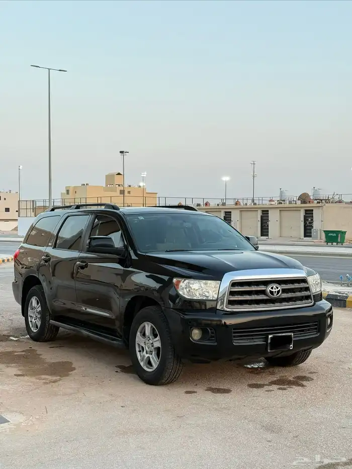للبيع سكويا 2013 اسود 5