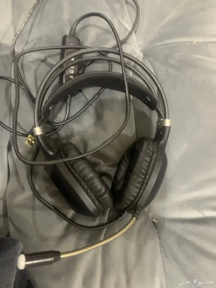 سماعة بي سي و سوني نظيفة وسليمه وشاشه BenQ 0