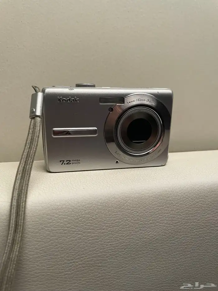 كاميرا ديجيتال تحميض قديمه 1