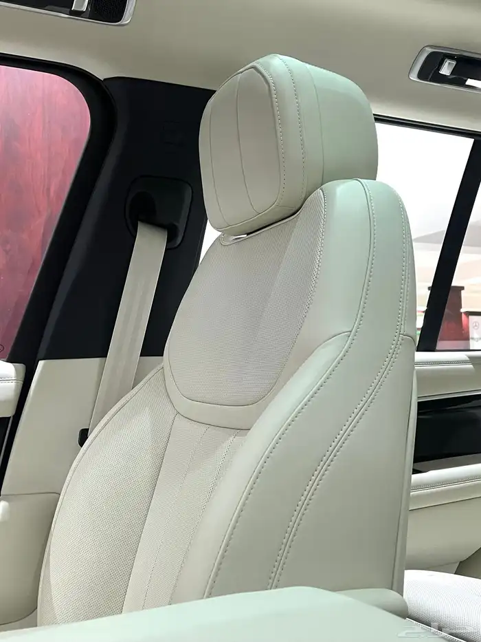 رنج روفر HSE v6 2025 10