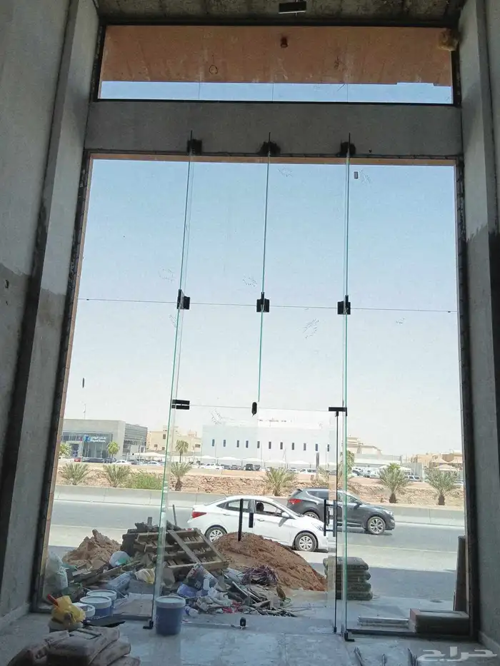 زجاج وجهات سكوريت زجاج محلات تجارية باب زجاج محل سكوريت 4