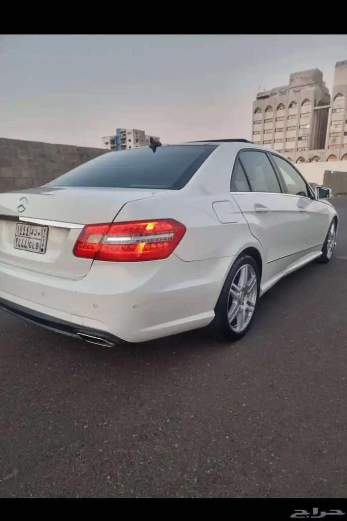 مرسيدس E 350 نظيف جدا على الفحص...العداد 215 الف 4