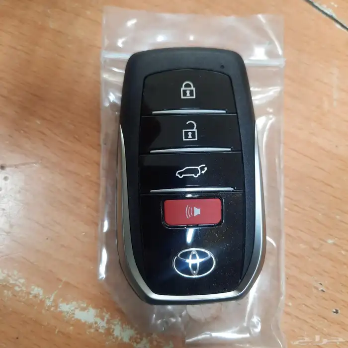 ريموت تويوتا لاندكروزر 2024 1