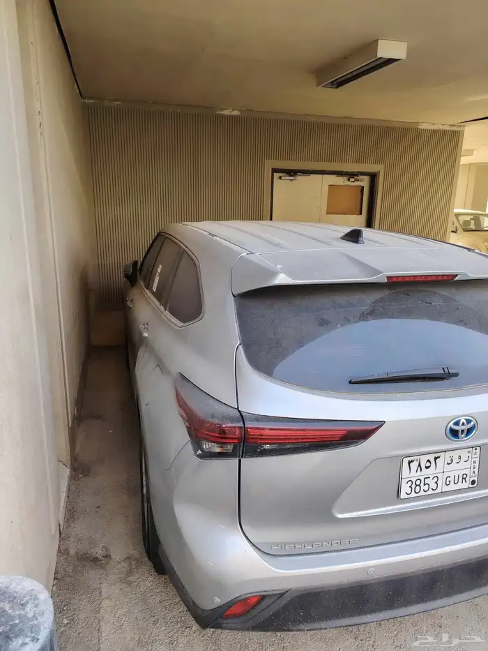 تويوتا هايلندر موديل 24 استاندر دفع رباعي الون فضي ممشى 7300 1