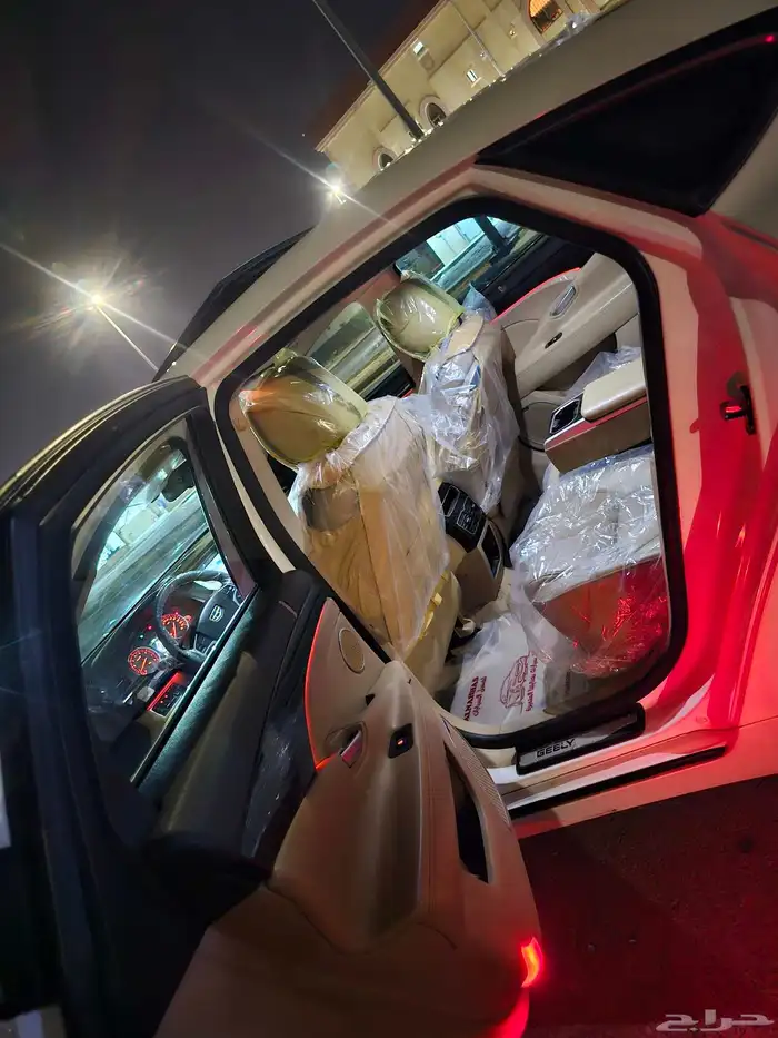 جيلي امجراند فل كامل بودي وكاله 2017 15