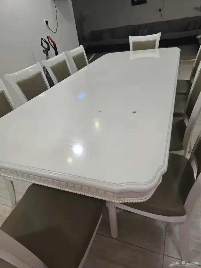 طاوله طعام 1