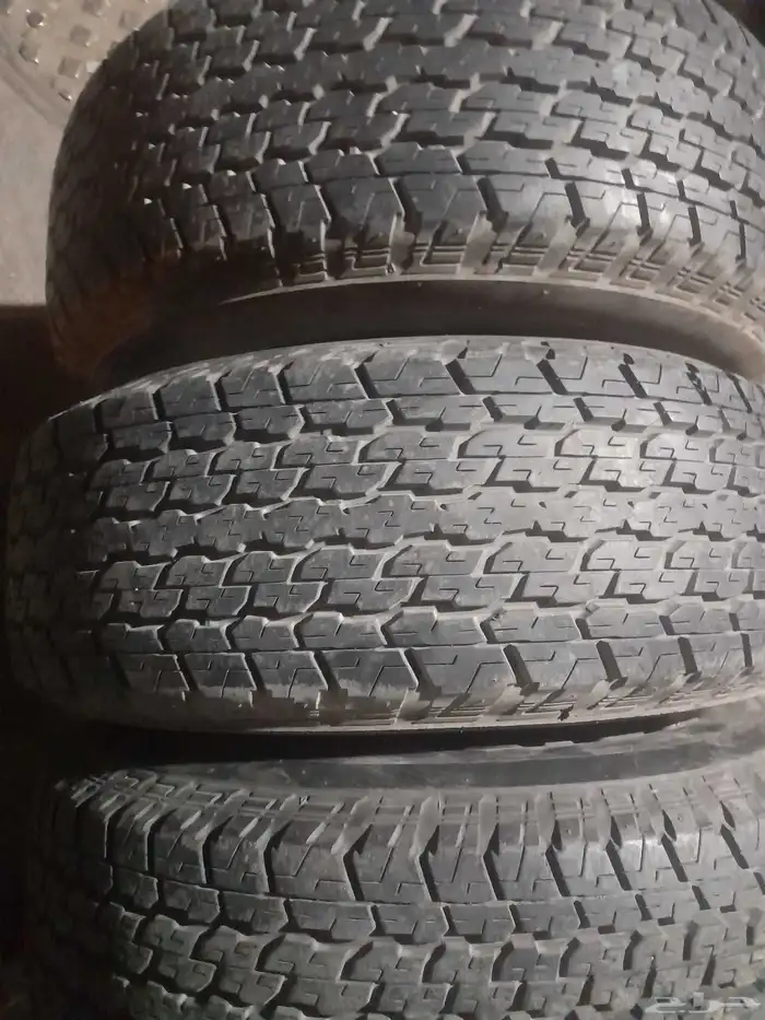 كفرات برجستون نيسان فتك نضيفه مره خاليه من العيوب تاريخ نهاي 4