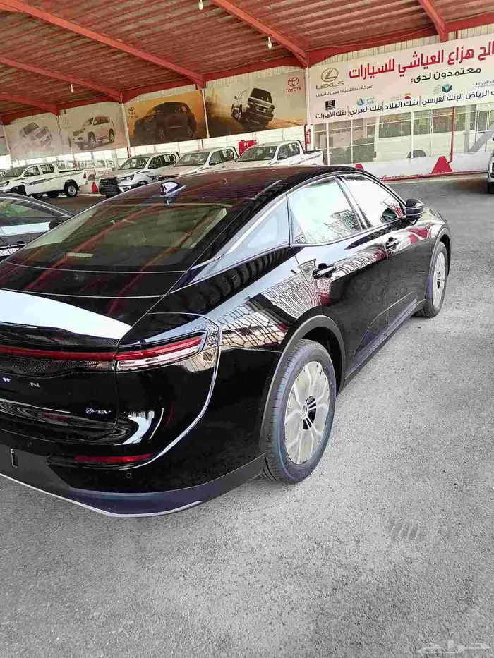 تويوتا كراون بريميوم هايبرد 2500 سي سي أتوماتيك م 2026 3