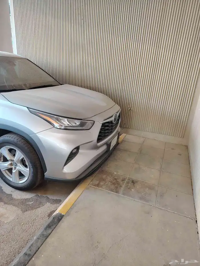 تويوتا هايلندر موديل 24 استاندر دفع رباعي الون فضي ممشى 7300 3