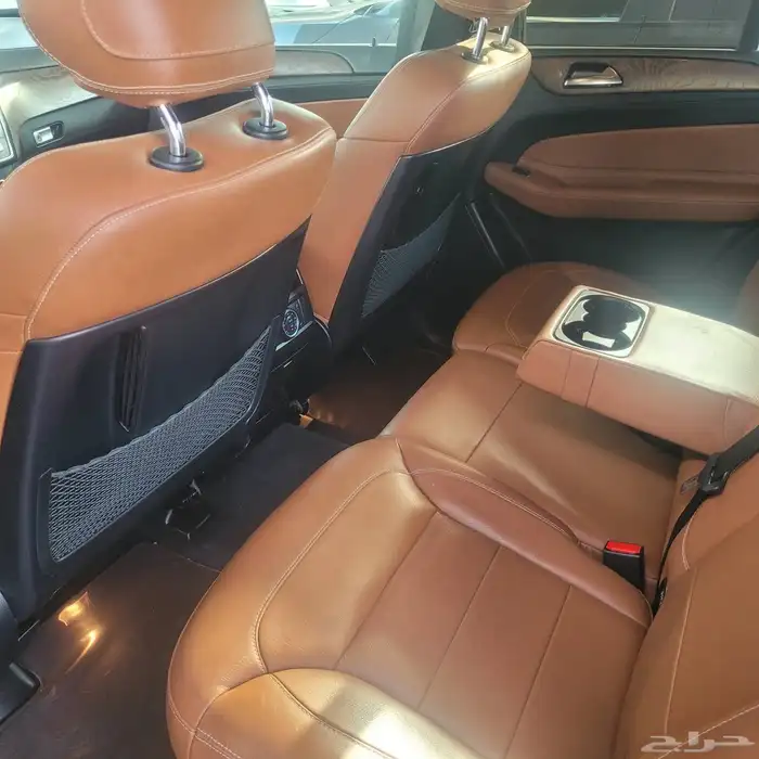 مرسيدس GLE 500AMG 10