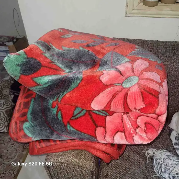 بطانية ماركة دايموند 240 200 وزن 8 كيلو . شبه جديدة 1