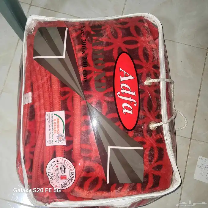 بطانية ماركة دايموند 240 200 وزن 8 كيلو . شبه جديدة 0
