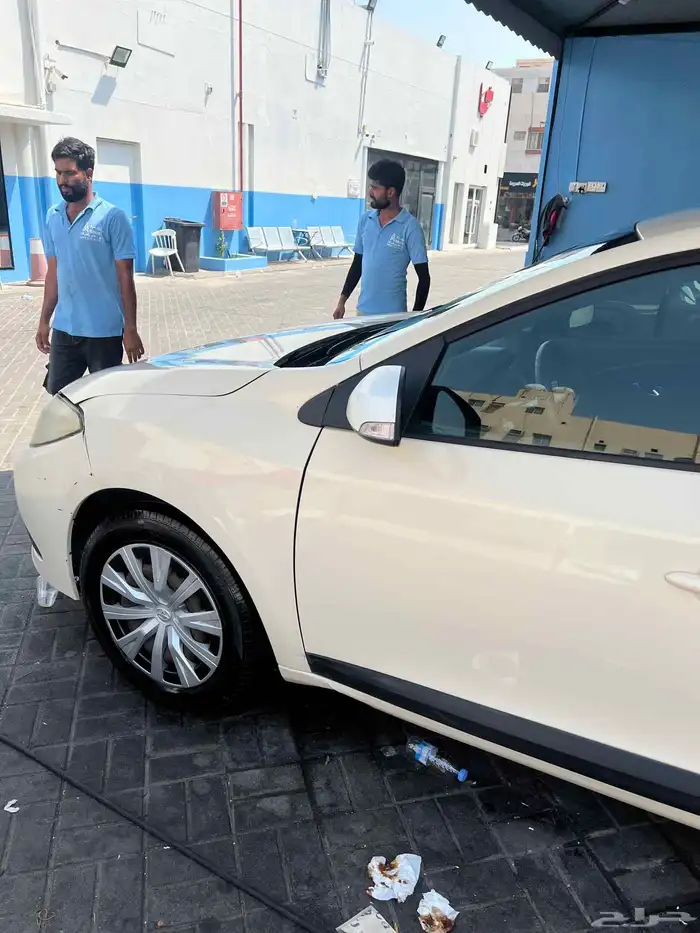 Renault fluence car 2016 8