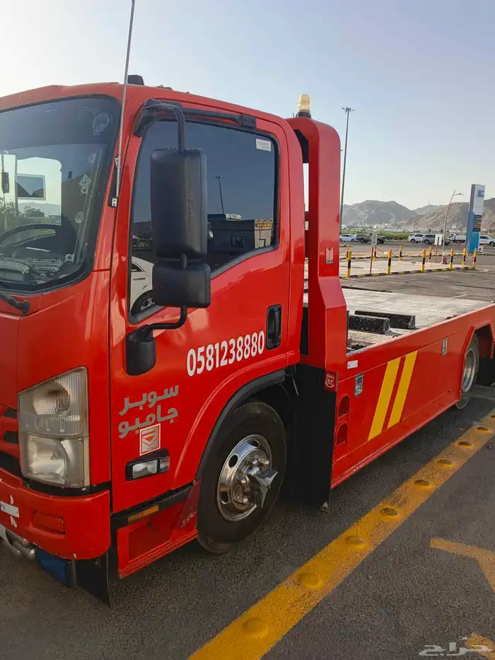 سطحة نجران لنقل السيارات 0