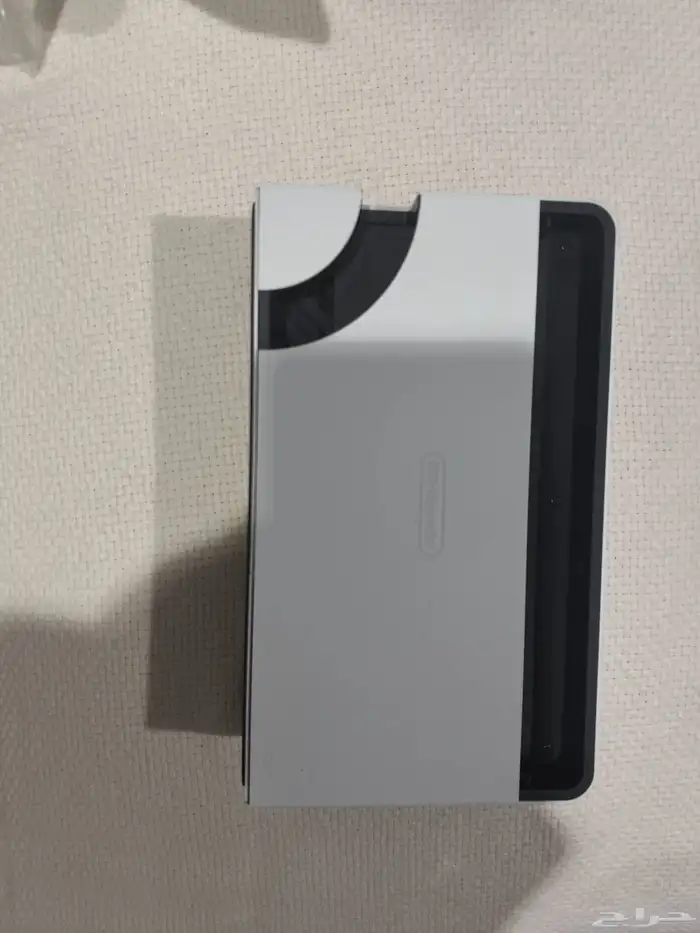 للبيع جهاز nintendo switch oled بحالة الجديد 6