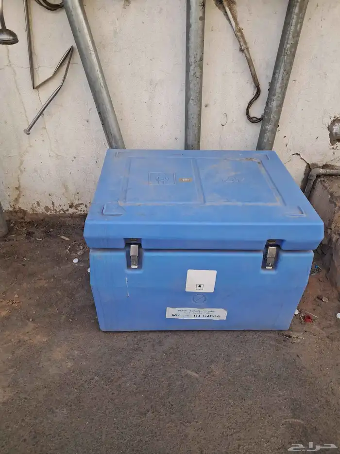 حافظة ثلج الحجم كبير الوزن تقريبا 25 kg 0